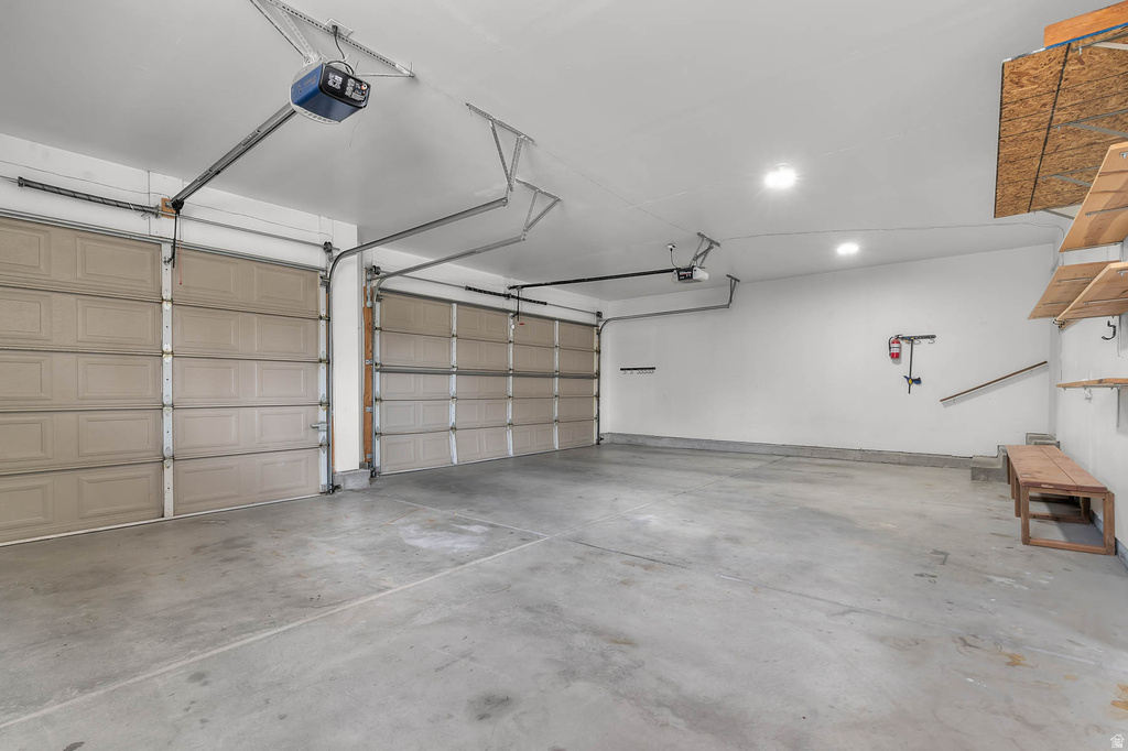 5613 W HORSE SPRING CT Herriman, UT 84096