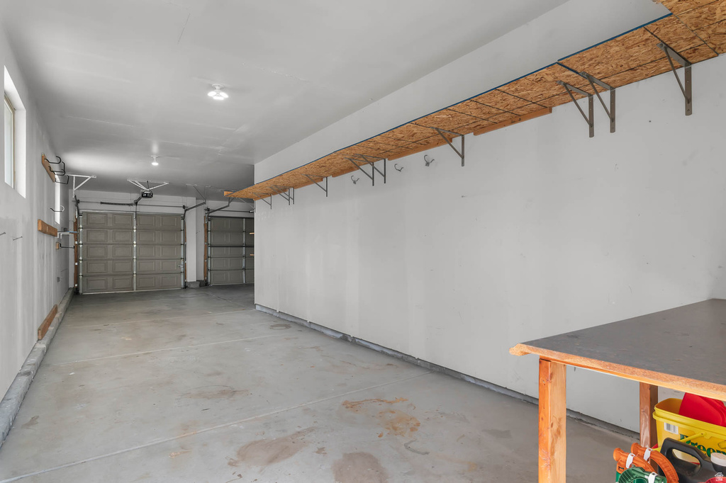 5613 W HORSE SPRING CT Herriman, UT 84096