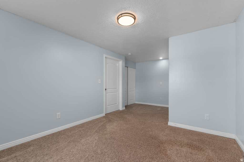 5613 W HORSE SPRING CT Herriman, UT 84096