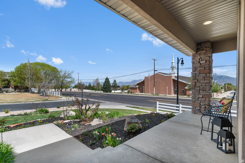 5613 W HORSE SPRING CT Herriman, UT 84096