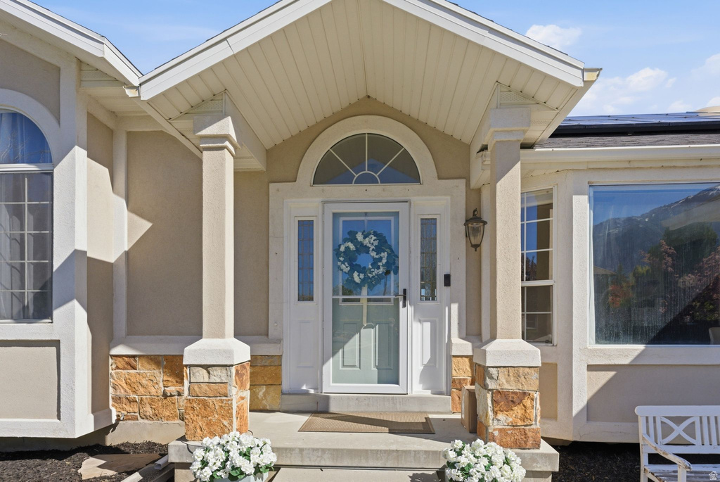 3061 E KSEL DR Sandy, UT 84092