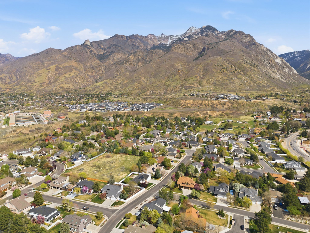 3061 E KSEL DR Sandy, UT 84092