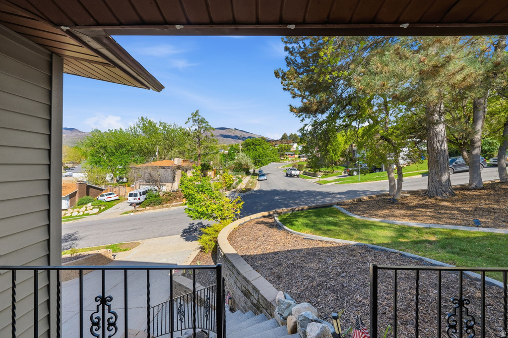 2198 S ELAINE DR Bountiful, UT 84010