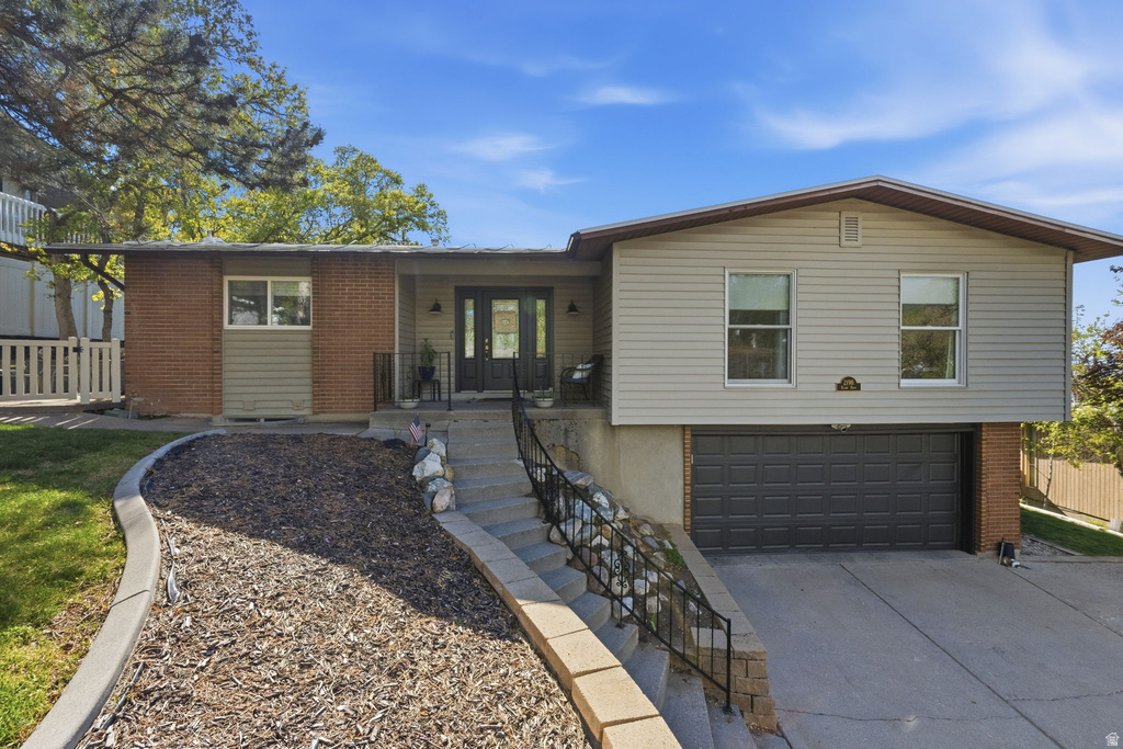 2198 S ELAINE DR Bountiful, UT 84010