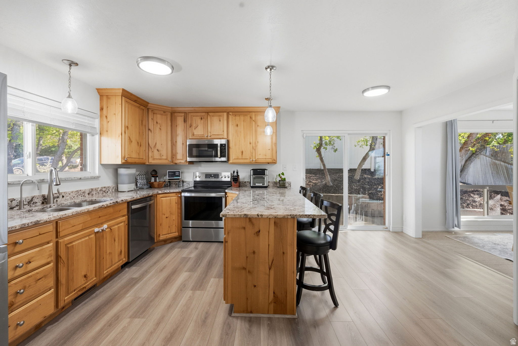 2198 S ELAINE DR Bountiful, UT 84010