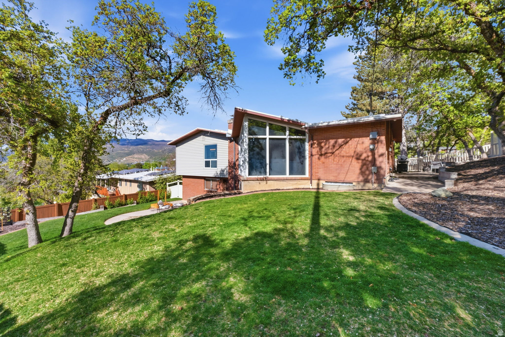 2198 S ELAINE DR Bountiful, UT 84010