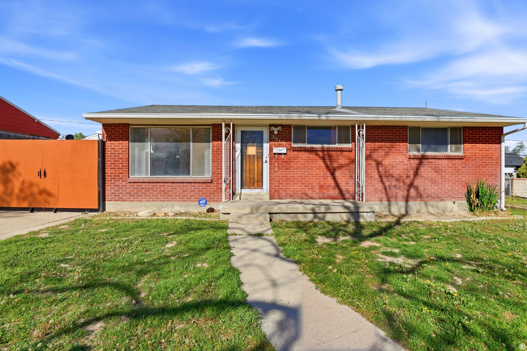 3316 S LYNNBROOK DR Magna, UT 84044