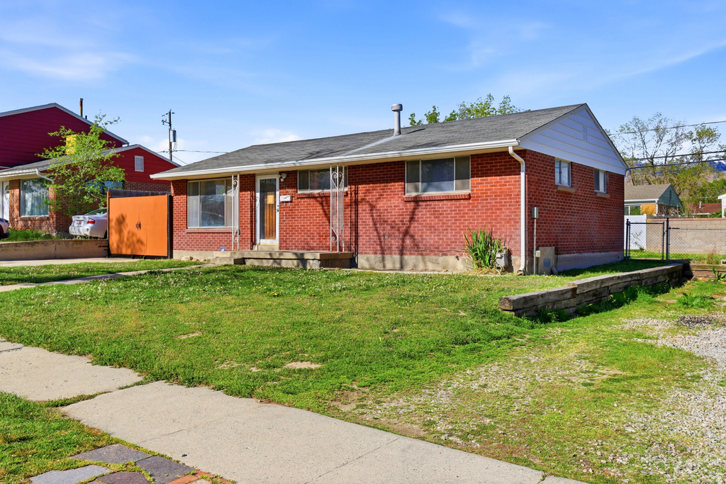 3316 S LYNNBROOK DR Magna, UT 84044