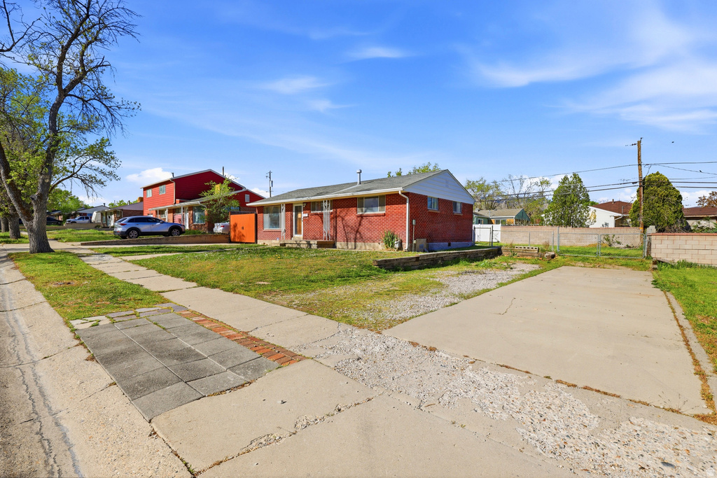 3316 S LYNNBROOK DR Magna, UT 84044