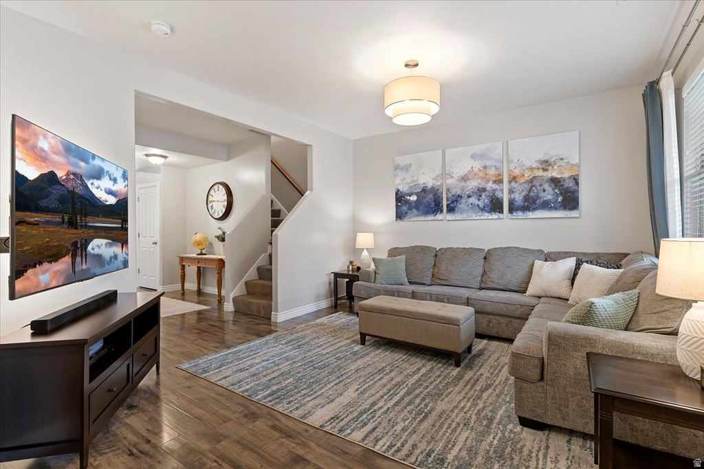 1001 W CHATHAM DR North Salt Lake, UT 84054