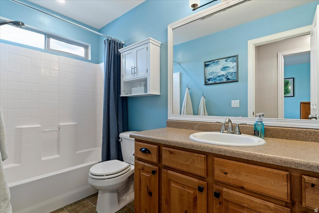 1001 W CHATHAM DR North Salt Lake, UT 84054