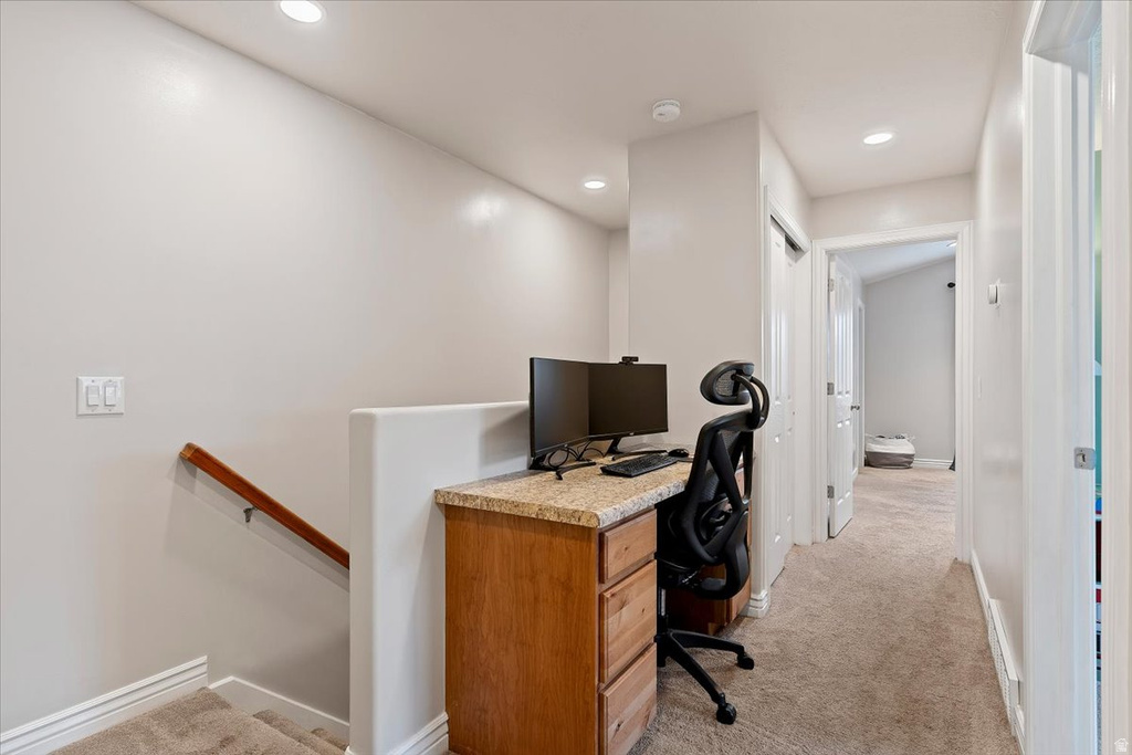 1001 W CHATHAM DR North Salt Lake, UT 84054