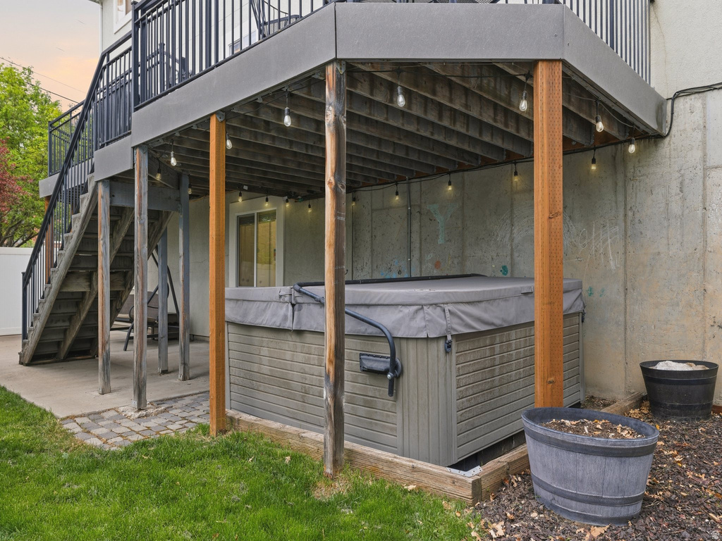 807 HILLSDALE LN Provo, UT 84606