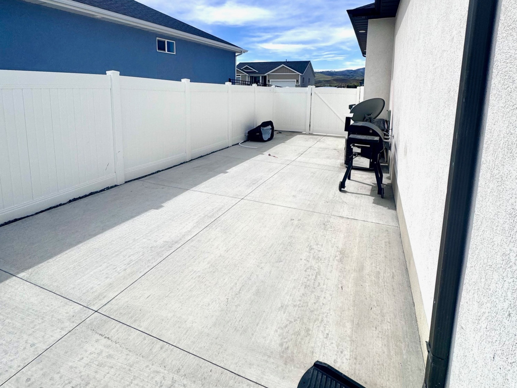 992 N 600 E Morgan, UT 84050