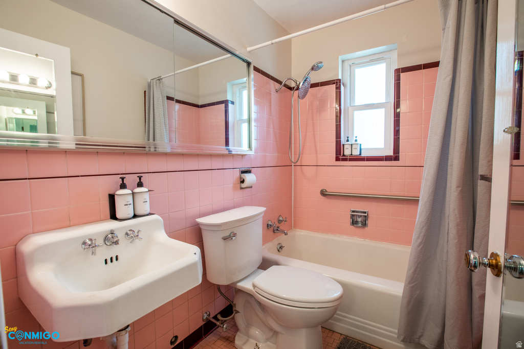 237 N CENTER ST Salt Lake City, UT 84103