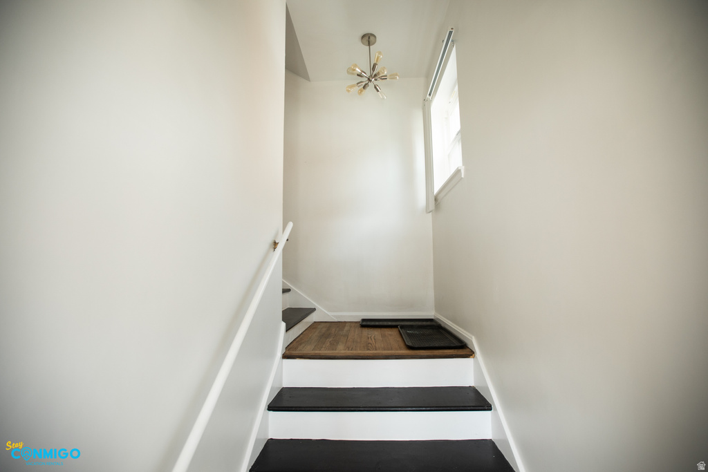 237 N CENTER ST Salt Lake City, UT 84103