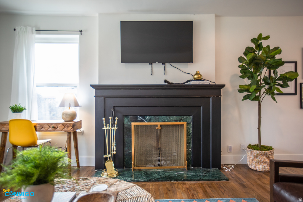 237 N CENTER ST Salt Lake City, UT 84103