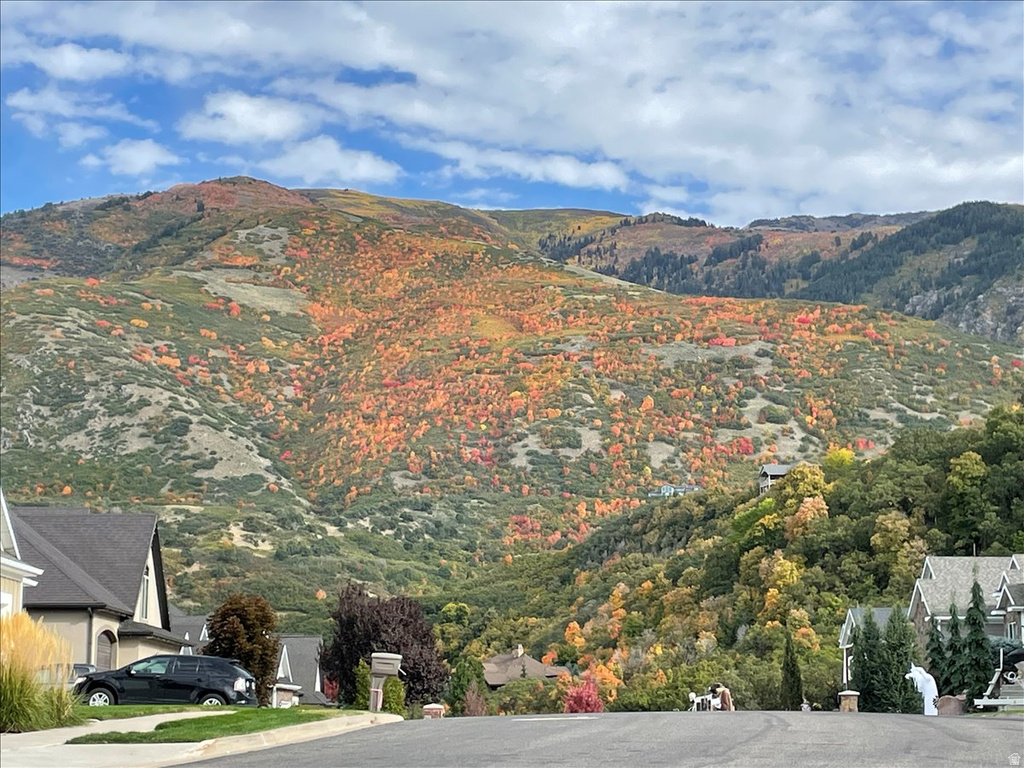 2273 E 8300 S South Weber, UT 84405