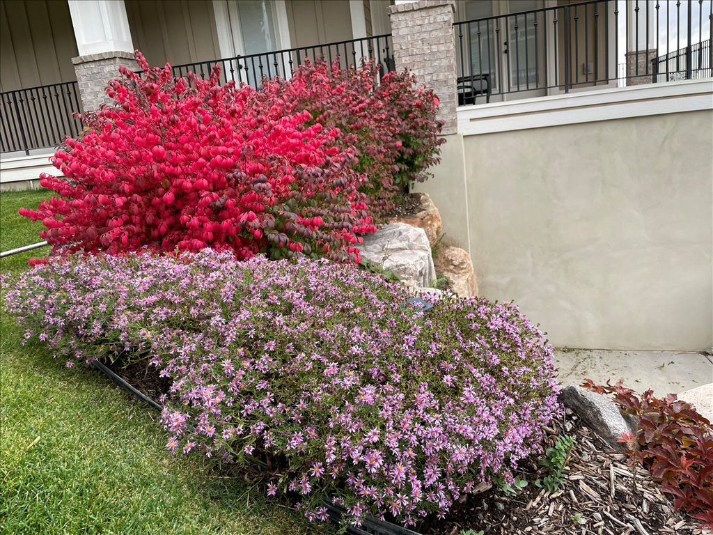 2273 E 8300 S South Weber, UT 84405