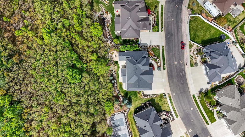 2273 E 8300 S South Weber, UT 84405