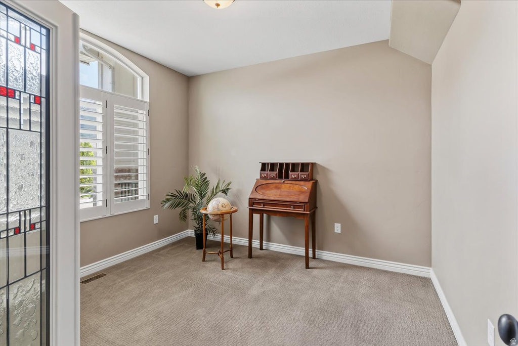 2273 E 8300 S South Weber, UT 84405