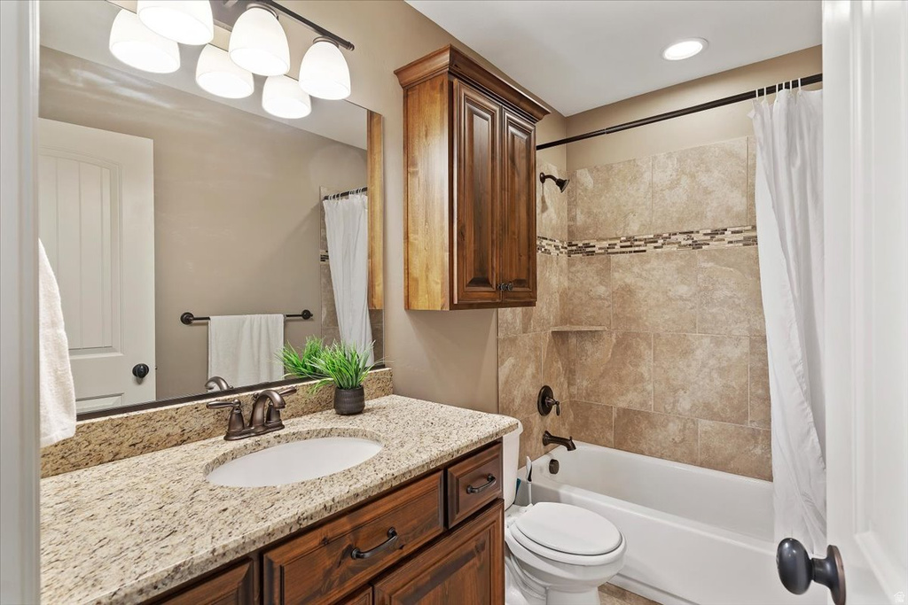 2273 E 8300 S South Weber, UT 84405