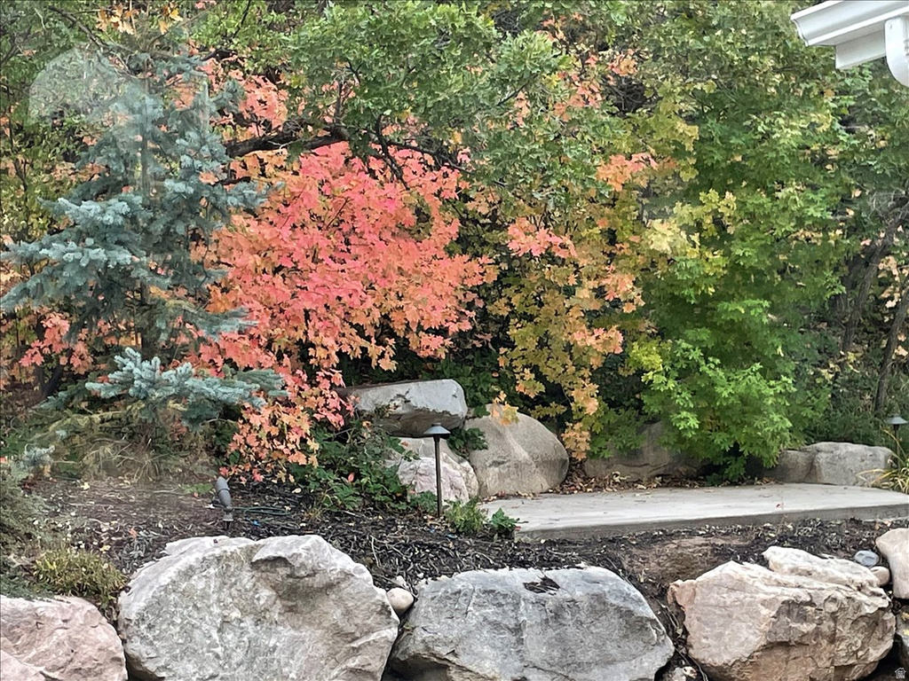 2273 E 8300 S South Weber, UT 84405