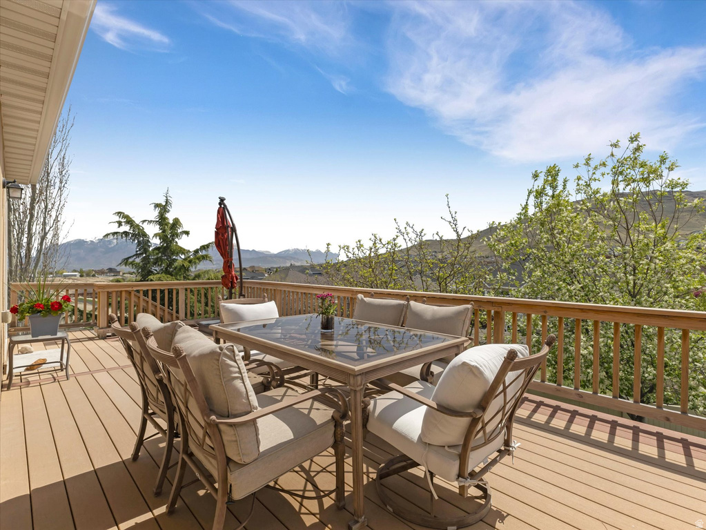 6709 W DESERT LILY CIR Midvale, UT 84047