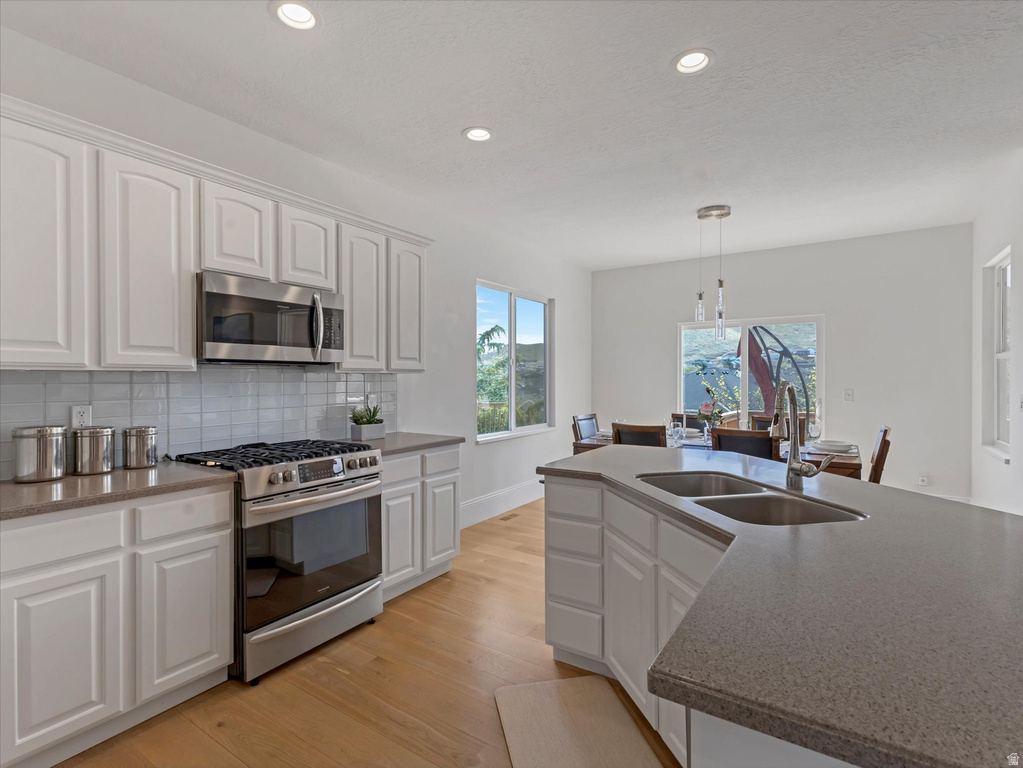 6709 W DESERT LILY CIR Midvale, UT 84047