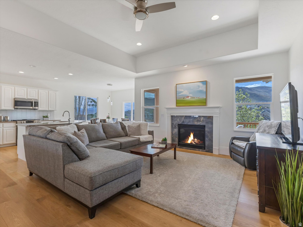 6709 W DESERT LILY CIR Midvale, UT 84047