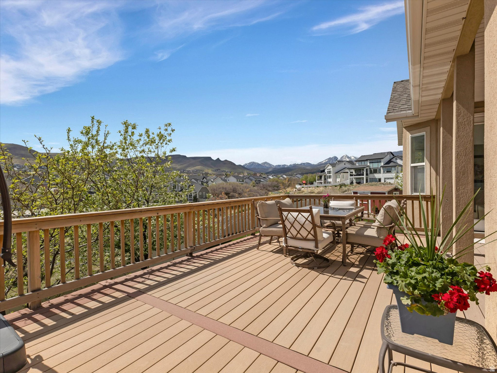 6709 W DESERT LILY CIR Midvale, UT 84047