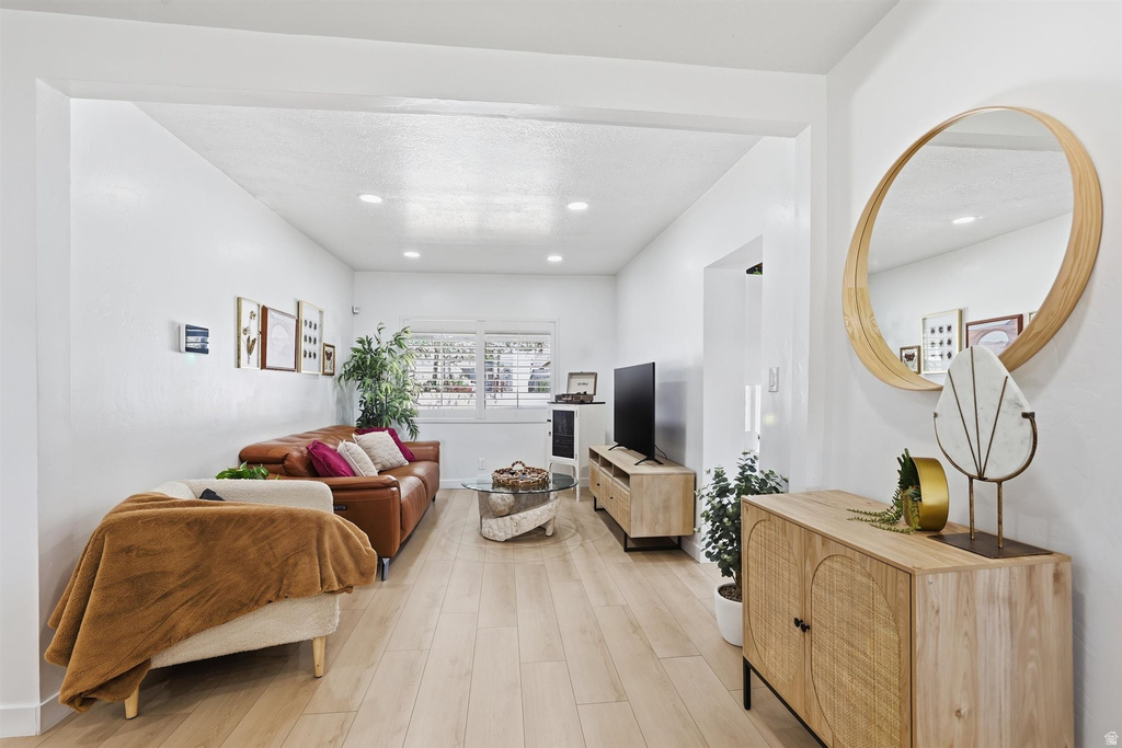 526 W WINCHESTER ST Murray, UT 84123