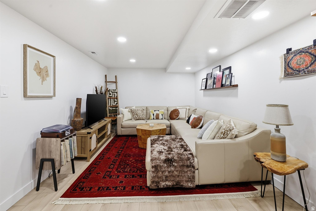 526 W WINCHESTER ST Murray, UT 84123