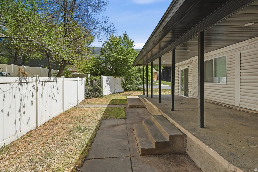 526 W WINCHESTER ST Murray, UT 84123