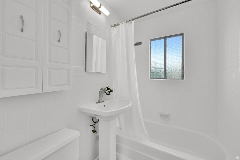 1245 E KENSINGTON AVE Salt Lake City, UT 84105