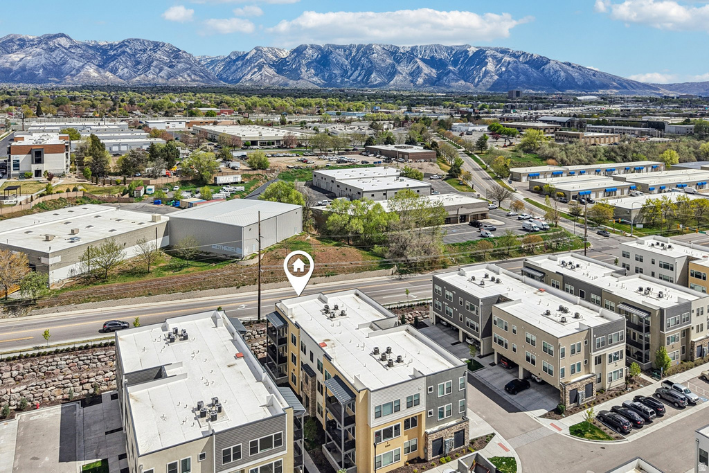 8345 S IRIS LUMI LN #202 Midvale, UT 84047