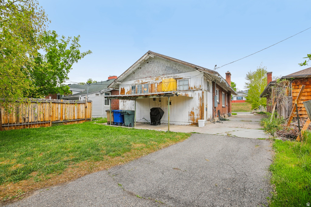 2648 S HIGHLAND DR Salt Lake City, UT 84106