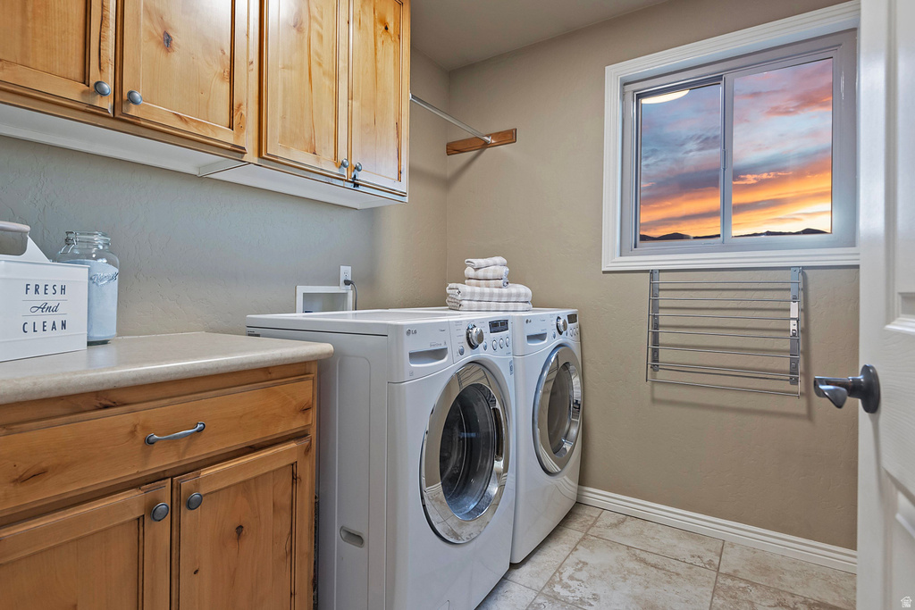 11438 S GADZOOKS DR Sandy, UT 84094