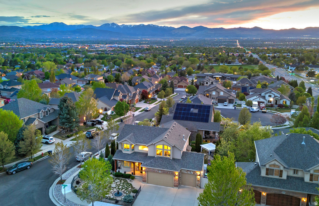 11438 S GADZOOKS DR Sandy, UT 84094