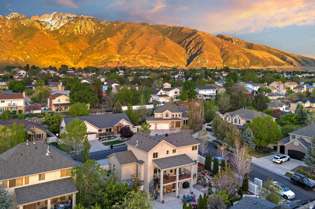 11438 S GADZOOKS DR Sandy, UT 84094