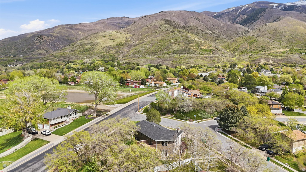 2599 E JONI DR Layton, UT 84040