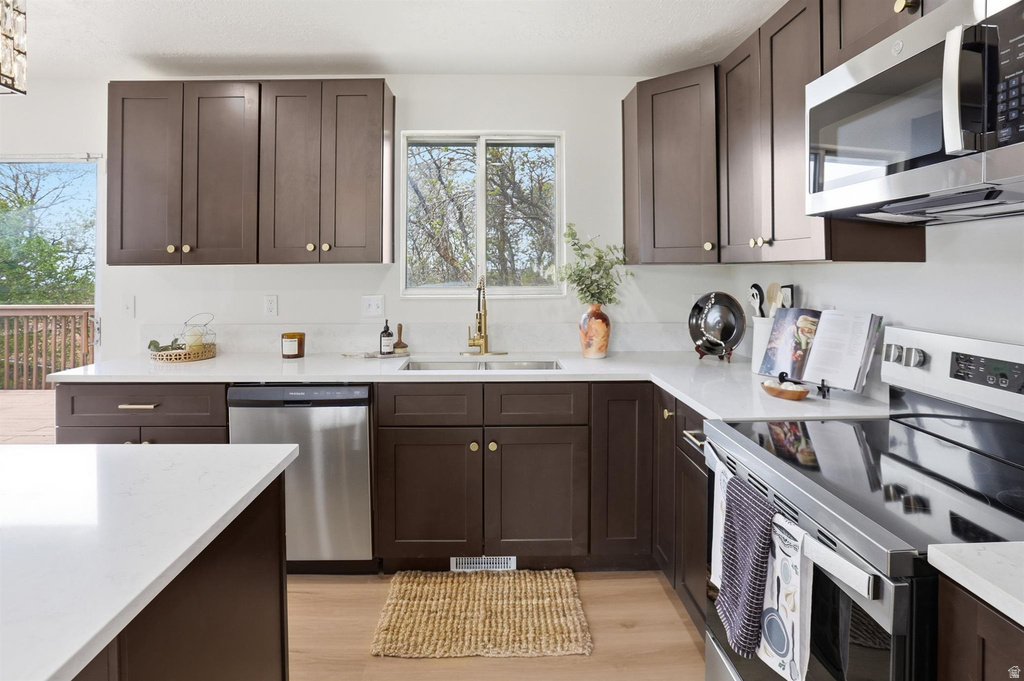 2599 E JONI DR Layton, UT 84040