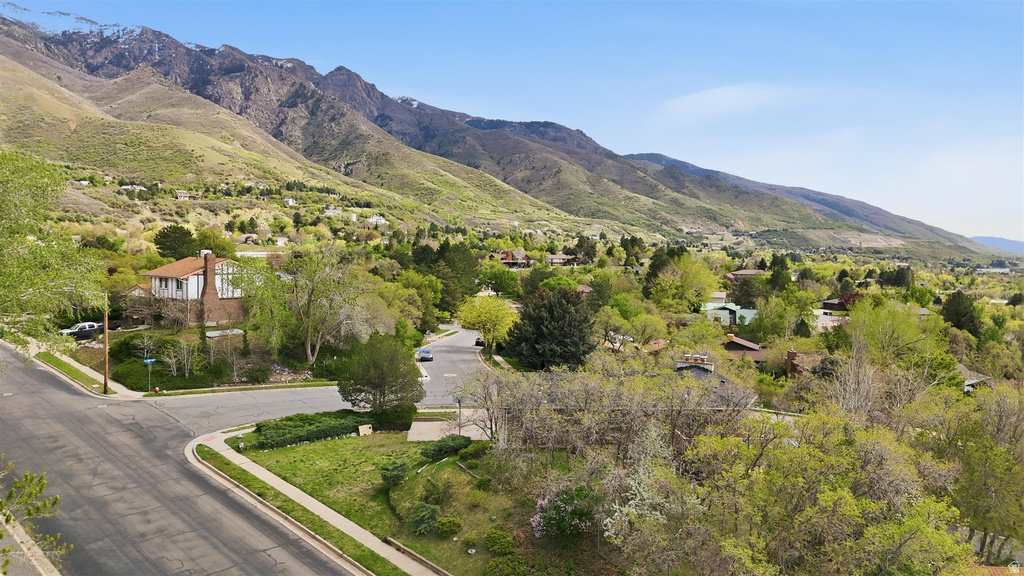 2599 E JONI DR Layton, UT 84040