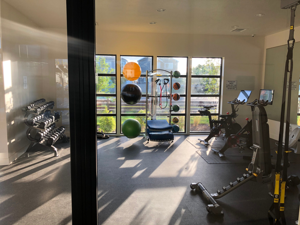 118 W SILVER SPRINGS DR Vineyard, UT 84059