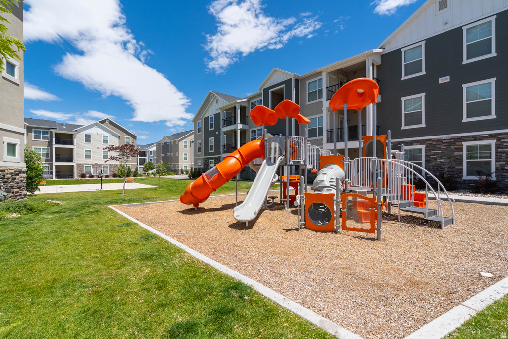 118 W SILVER SPRINGS DR Vineyard, UT 84059