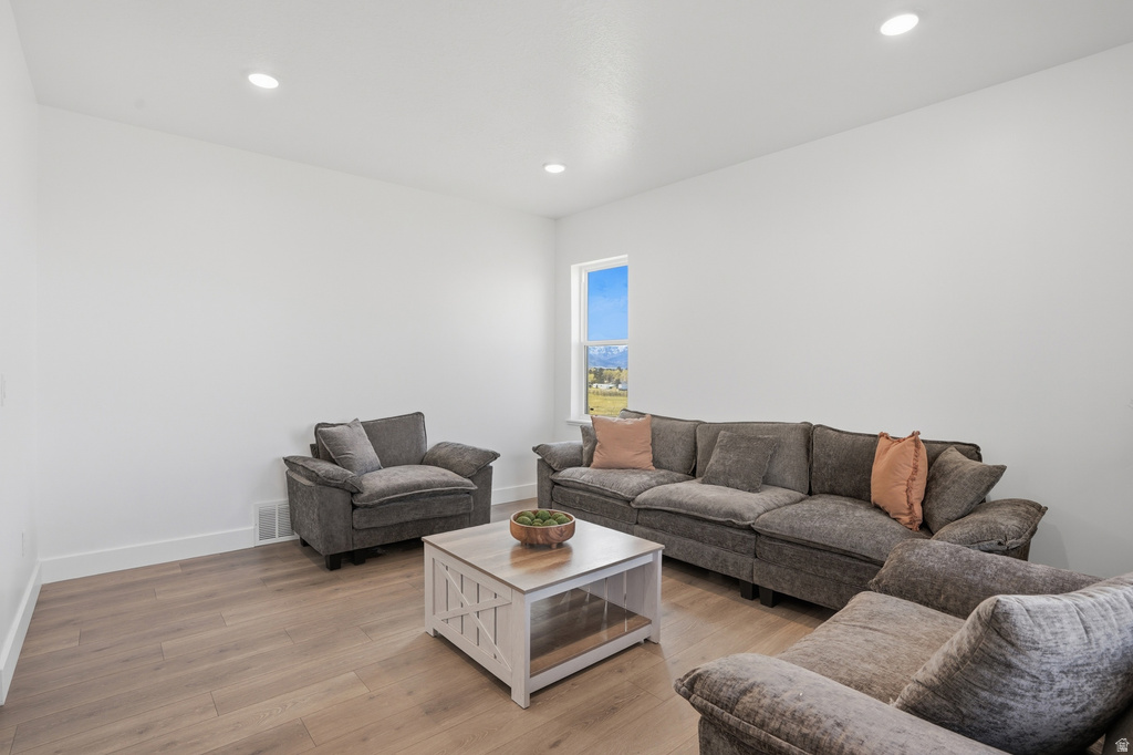 2164 E PINTO PKWY Tooele, UT 84074