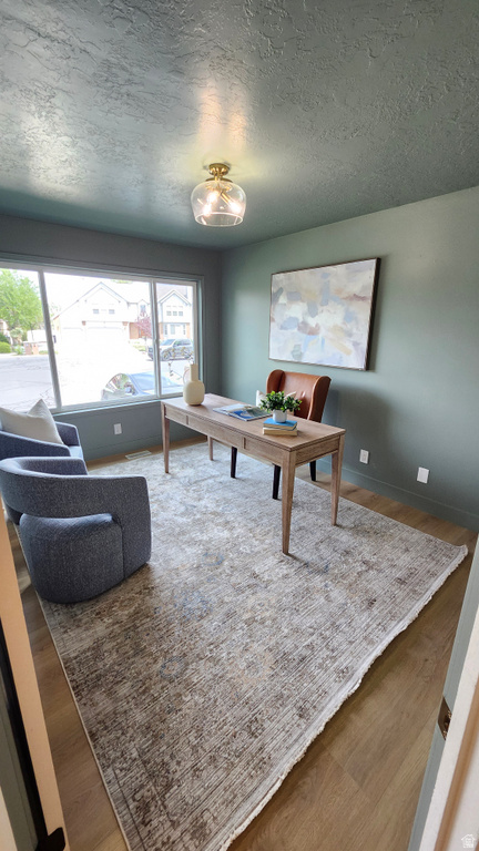 1972 E EVERLEIGH CIR Sandy, UT 84093