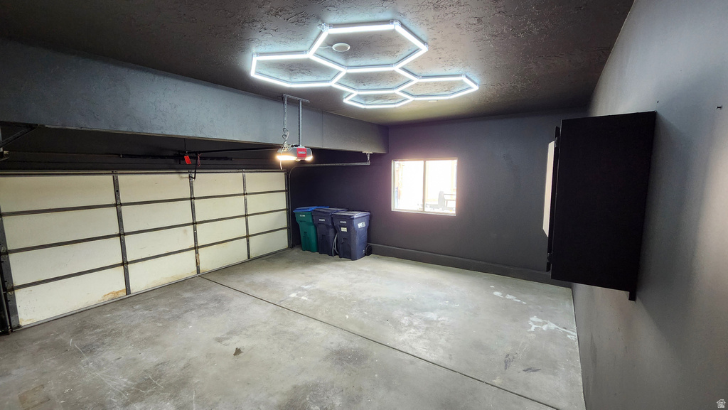 1972 E EVERLEIGH CIR Sandy, UT 84093