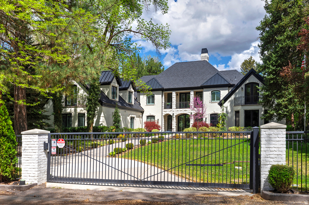 2227 E 5340 S Holladay, UT 84117