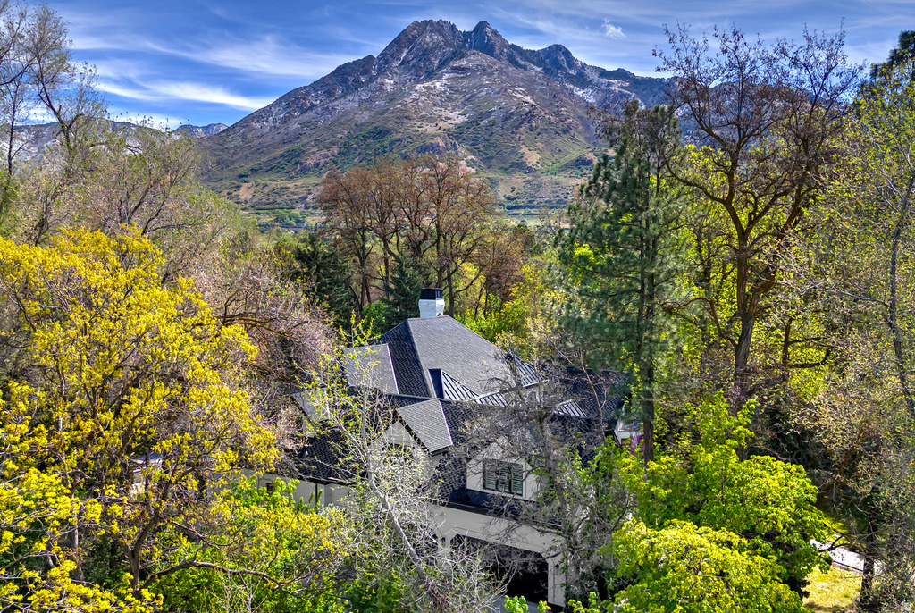 2227 E 5340 S Holladay, UT 84117